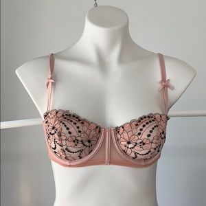 NEW! Fleur du mal bra Brand New with tags